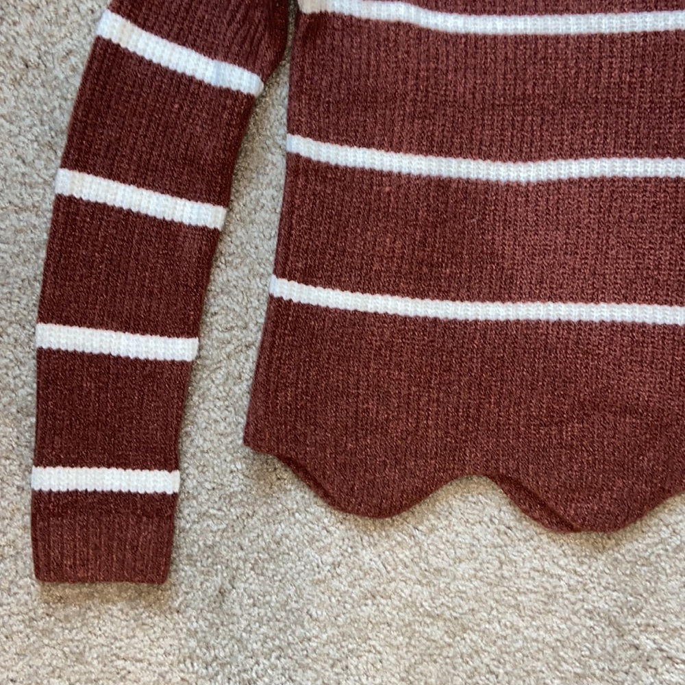 PINQUE Women’s Striped Sweater Size Medium - Picture 3 of 4